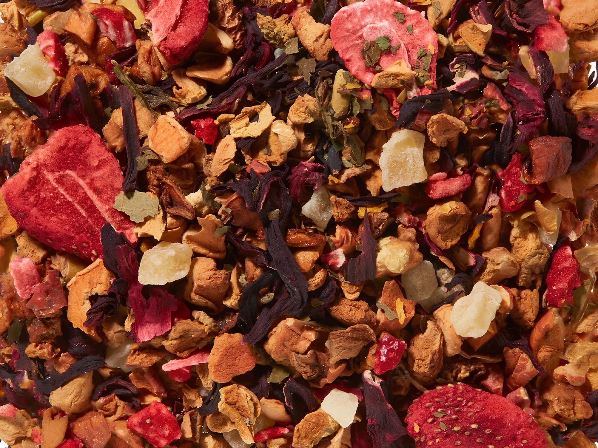 eper-maracuja koffeinmentes gyümölcs szálas tea, trópusi frissesség, prémium minőség, elérhető 100g és 250g kiszerelésben