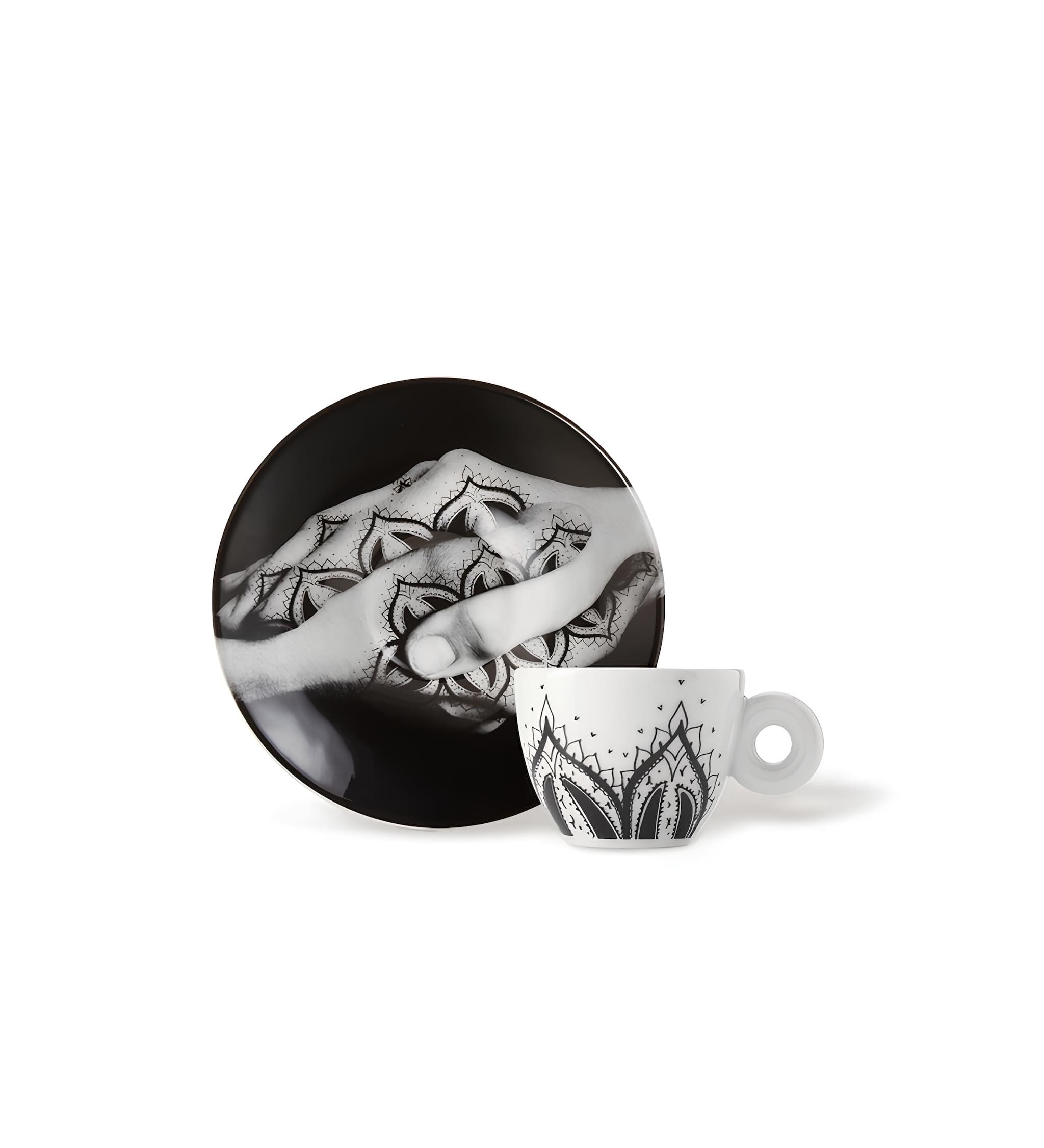 illy genesi espresso csésze alátéttel shirin neshat művészi mintával
