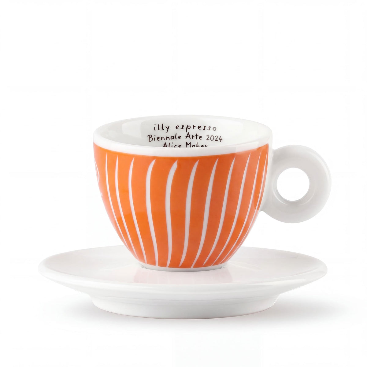 illy biennale arte 2026 cappuccino kávéscsésze sárga narancs fehér csíkos minta alátéttel