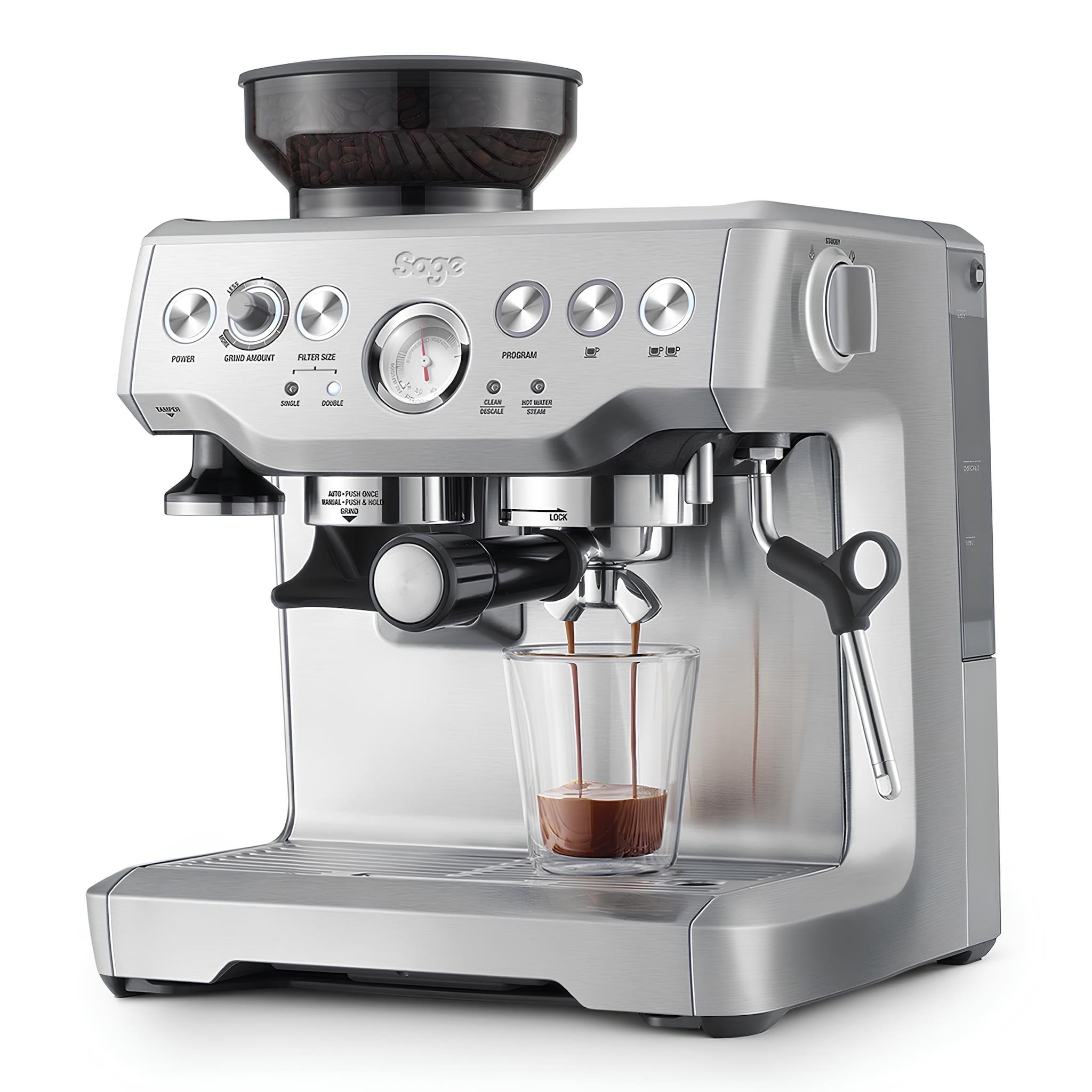 sage barista express karos kávégép kávéfőzés közben másik oldalról