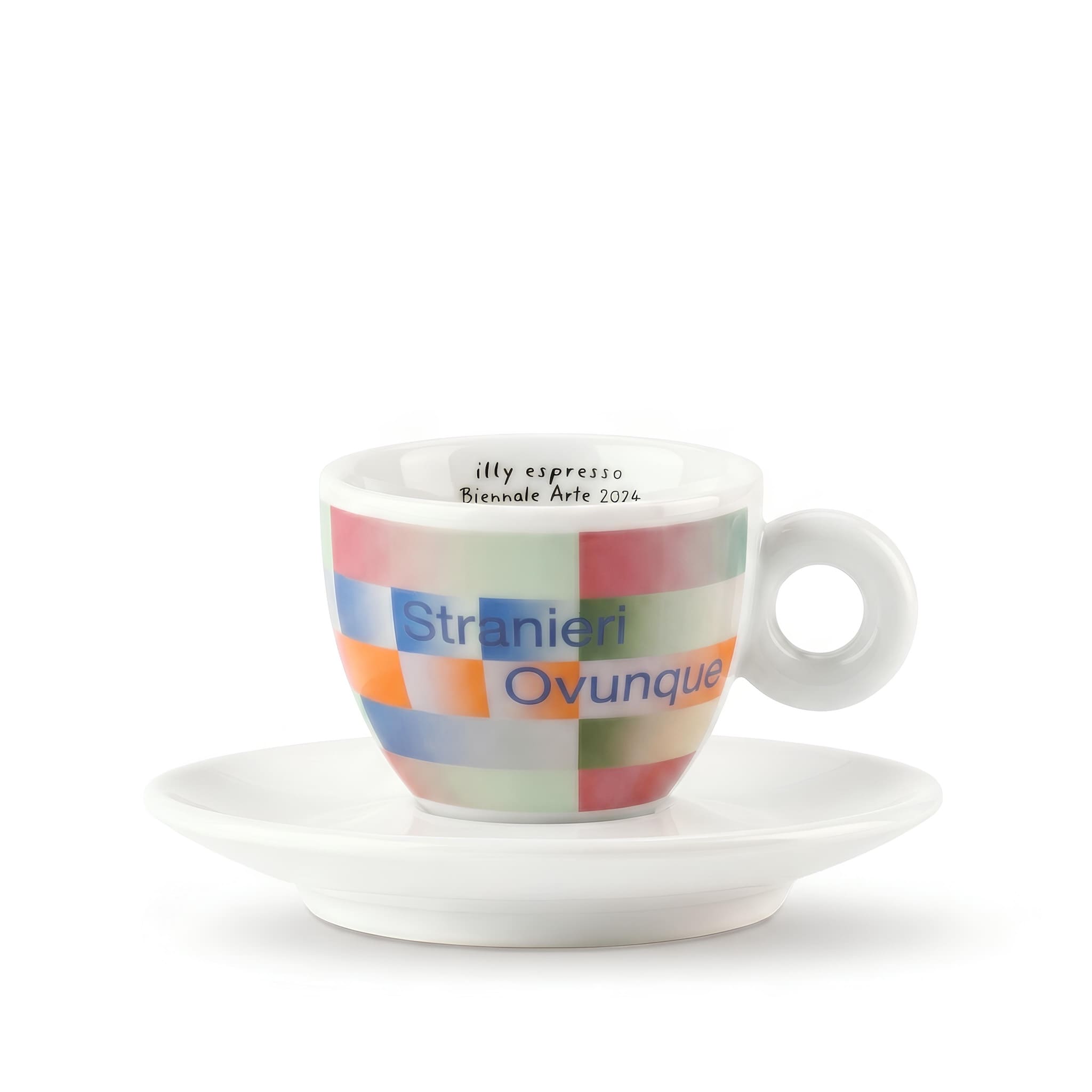 illy biennale arte 2024 espresso kávéscsésze stranieri ovunque felirat geometriai minta alátéttel