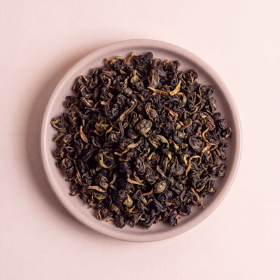 Milky Oolong tea levelei közelről